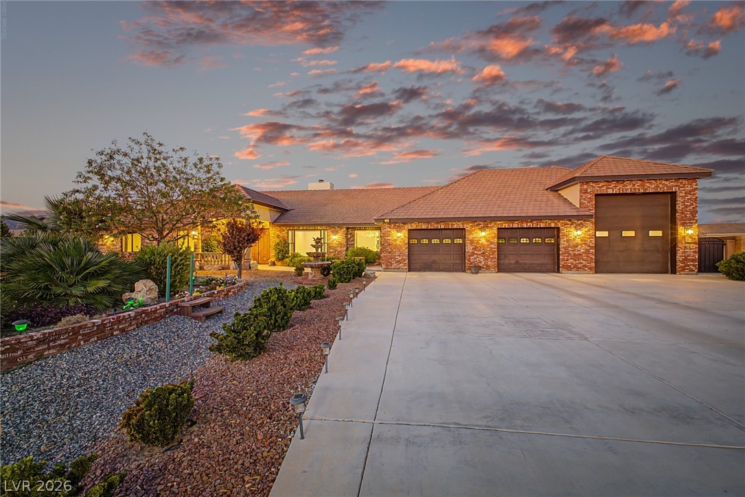 4990 Marywood Court — photo