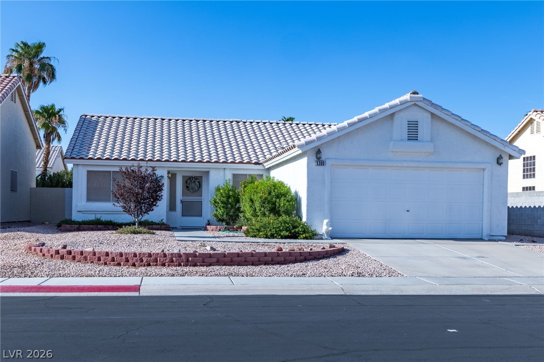 6300 Maxwood Court — photo