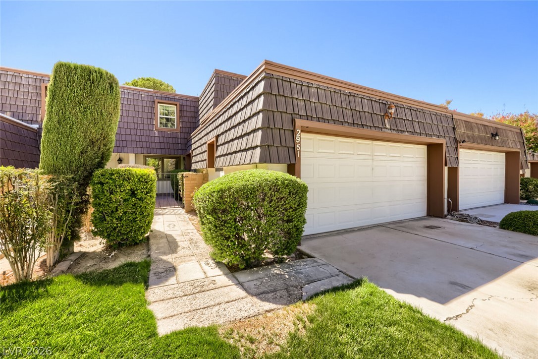 2951 Pinehurst Drive — photo