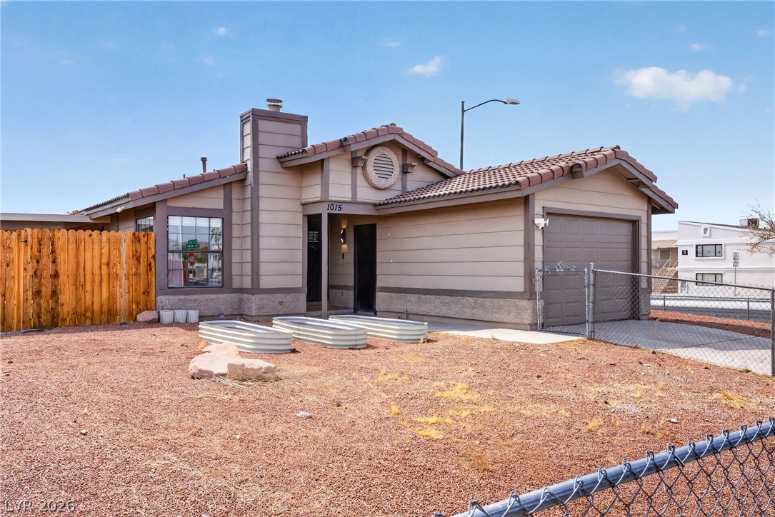 1015 Brookside Court — photo
