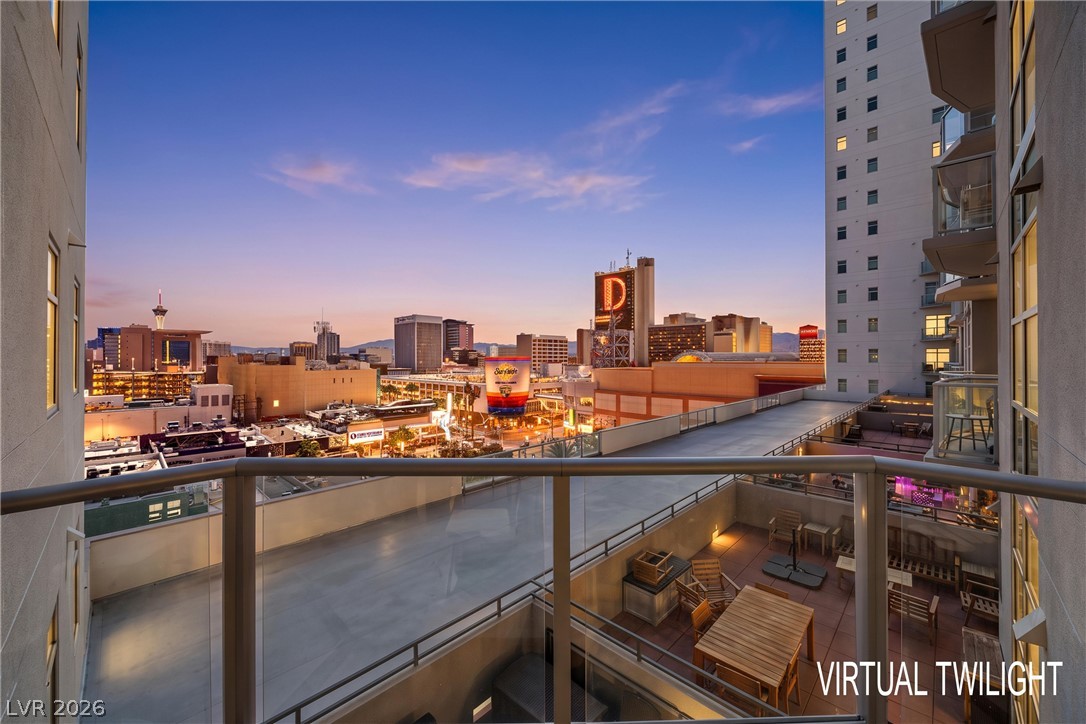 150 Las Vegas Boulevard 914 — photo
