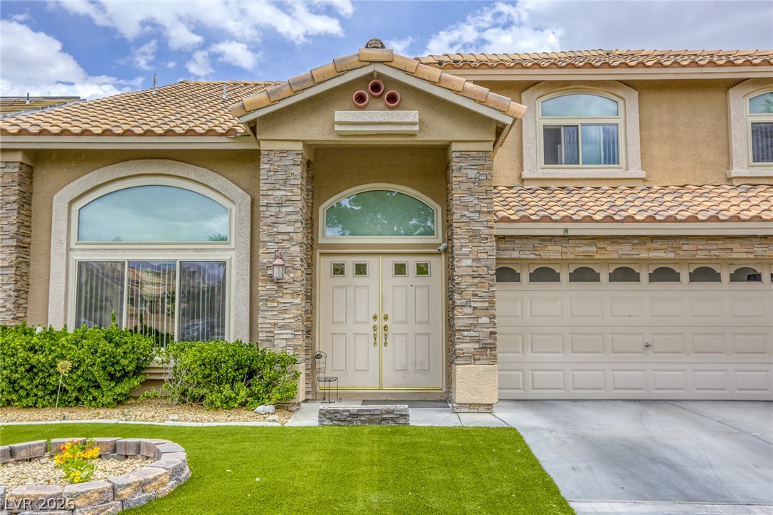3692 River Canyon Road — photo