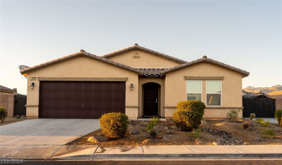 3896 East Garfield Drive — photo