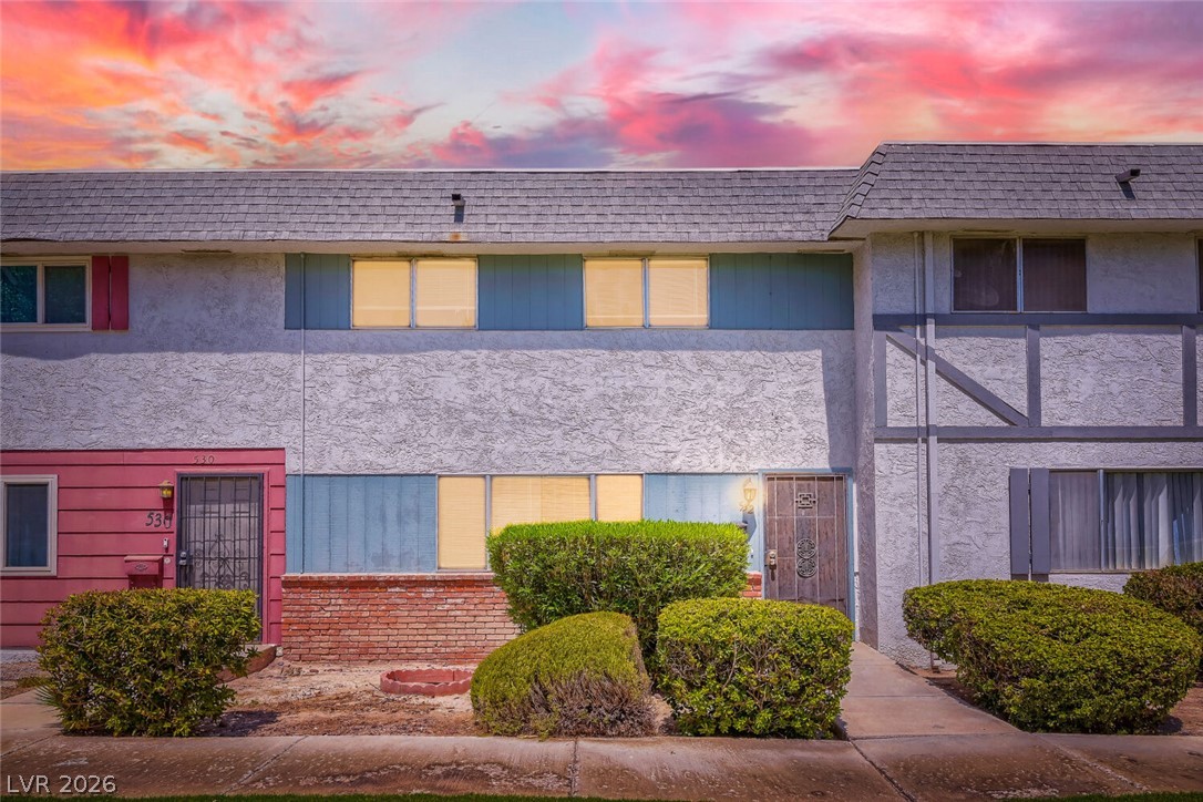 532 Greenbriar Townhouse Way — photo