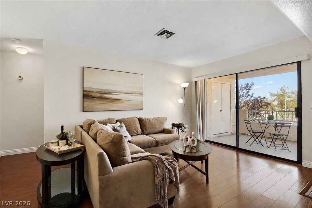4893 South Torrey Pines Drive 203 — photo