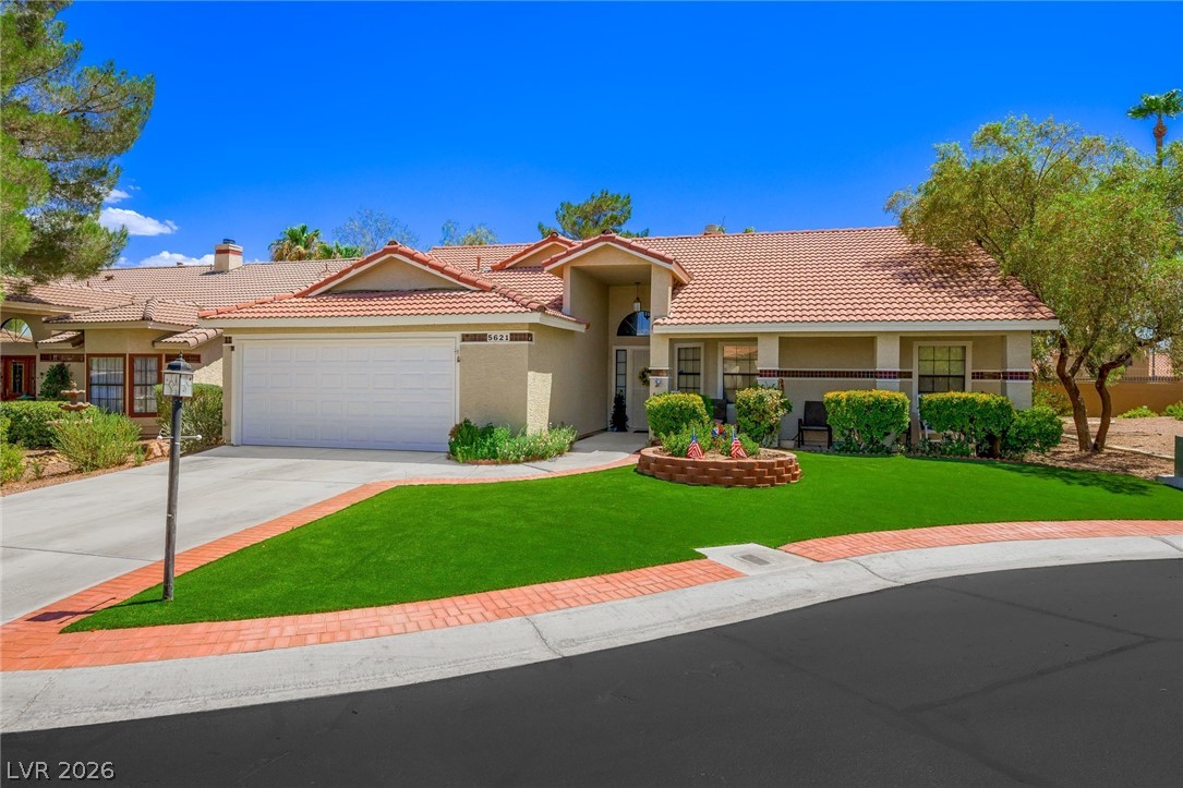 5621 Lost Tree Circle — photo