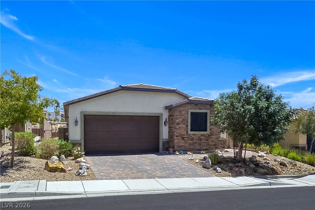 2736 Brinkley Manor Street — photo