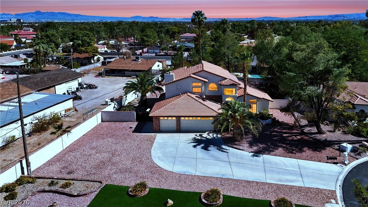 6767 Tree Haven Court — photo