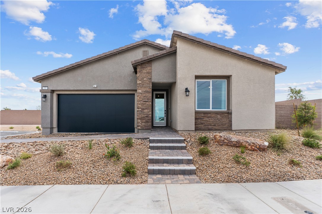 329 Golden Hollow Court — photo