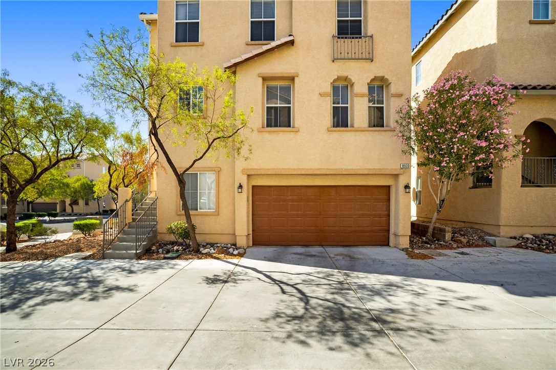 8933 Jamie Lee Avenue — photo
