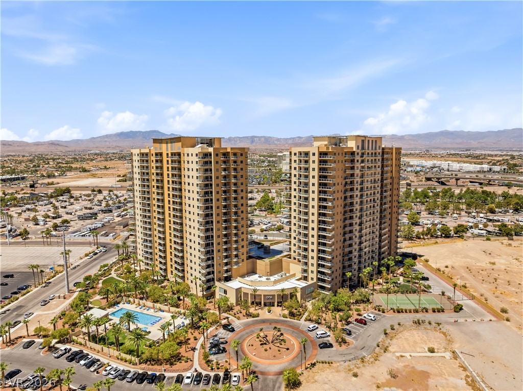 8255 South Las Vegas Boulevard 801 — photo