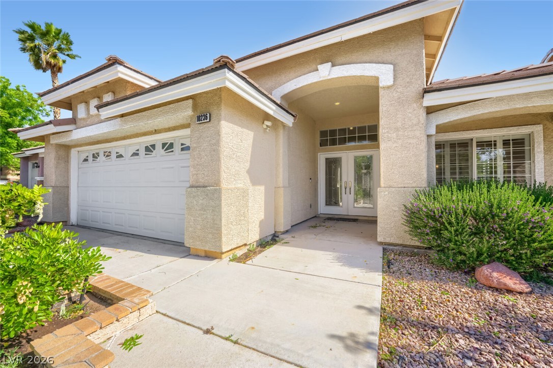 10236 Desert Wind Drive — photo
