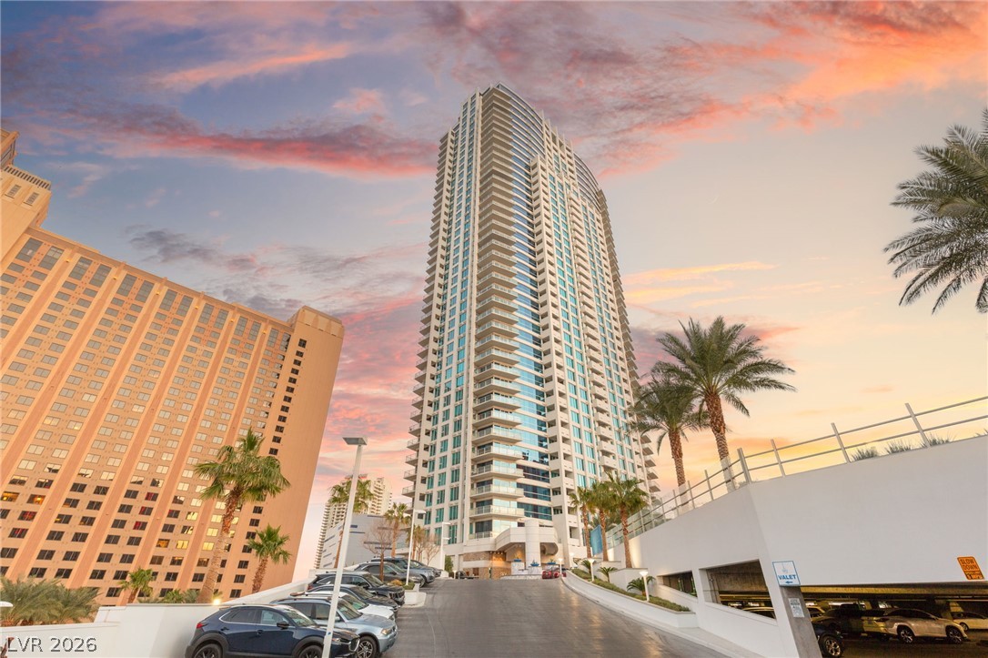 2700 Las Vegas Boulevard 2303 — photo
