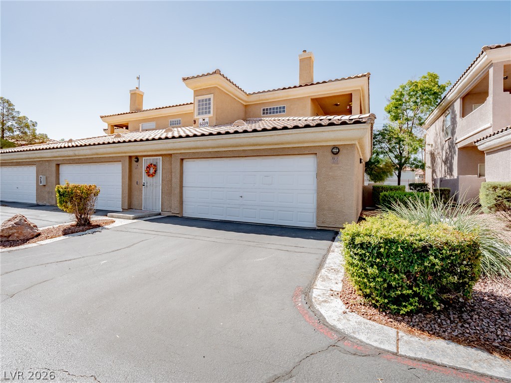 6809 Cobre Azul Avenue 101 — photo