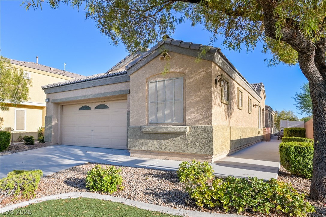 3743 Bella Legato Avenue — photo