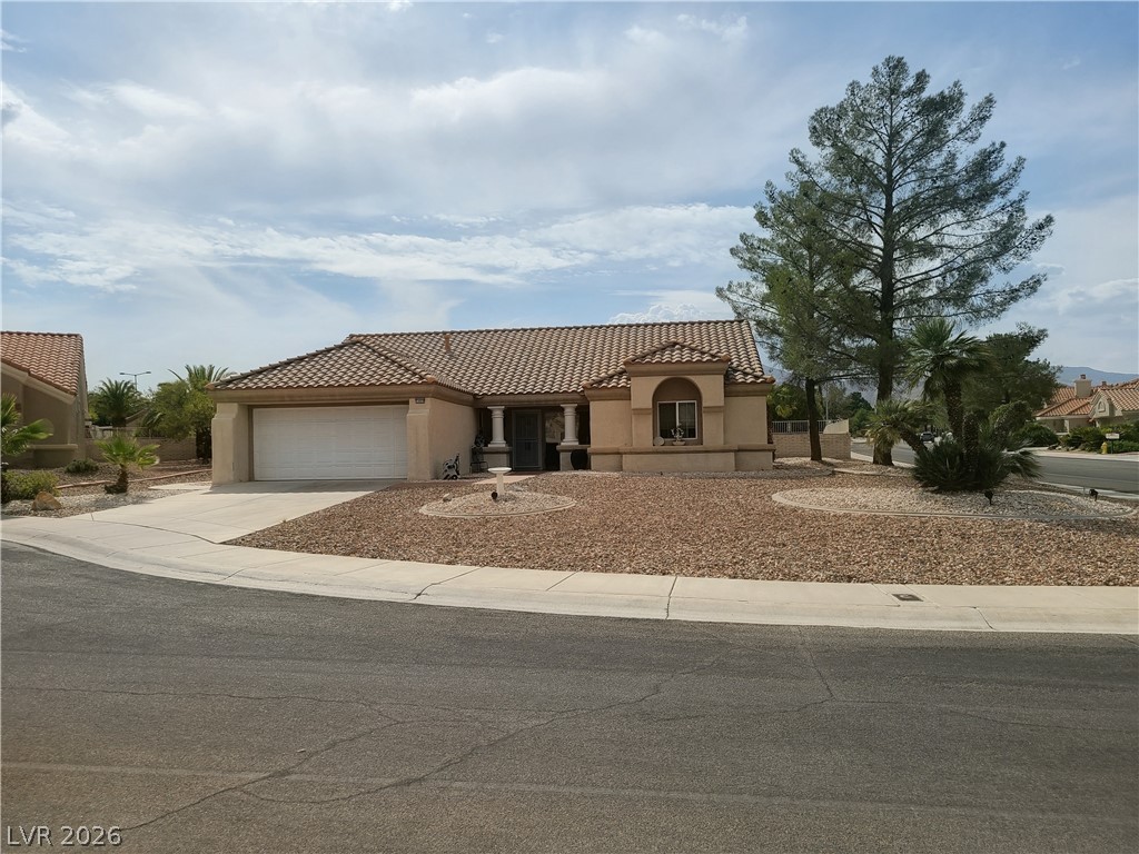 2409 Floyd Court — photo