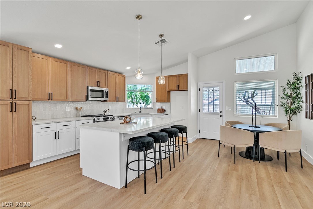 8220 Mt Brodie Circle — photo