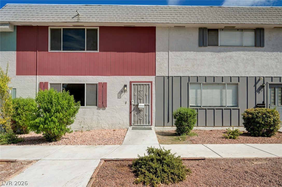 571 Greenbriar Townhouse Way — photo