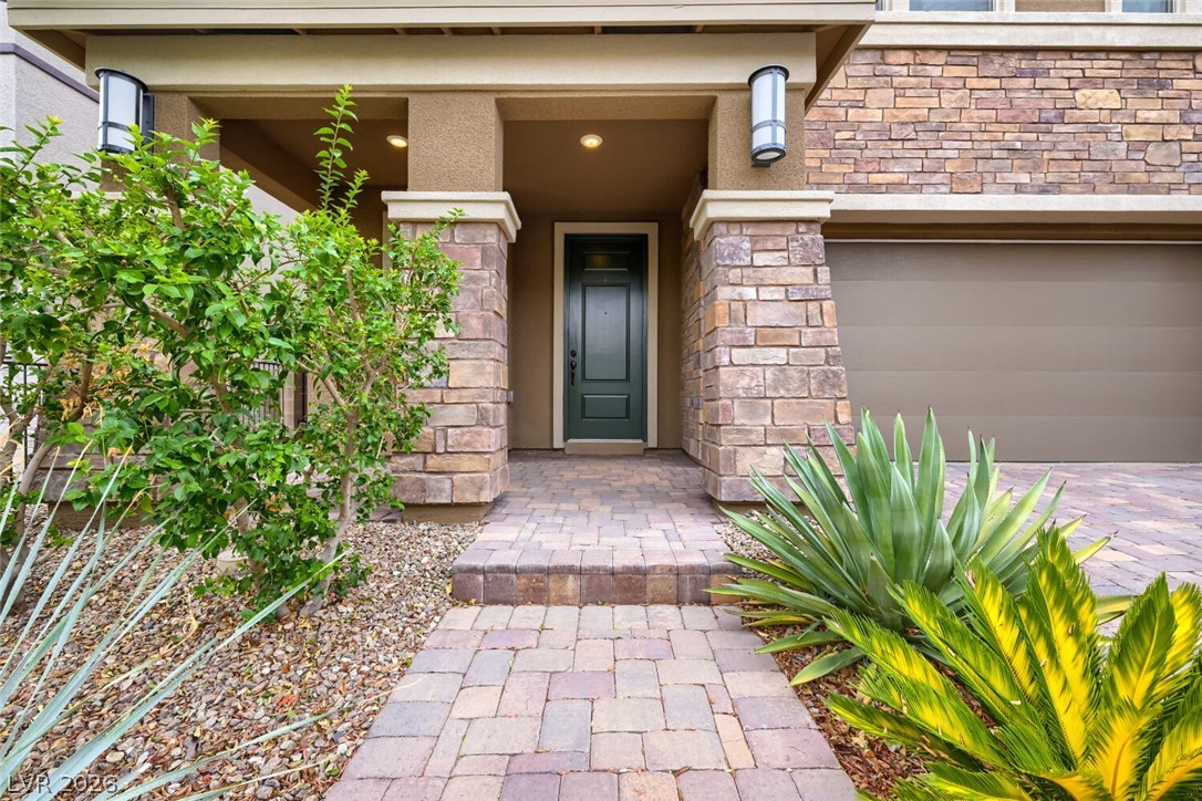 845 Riverlawn Place — photo