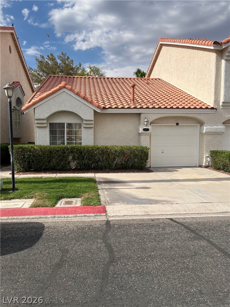 5986 Greenery View Lane — photo