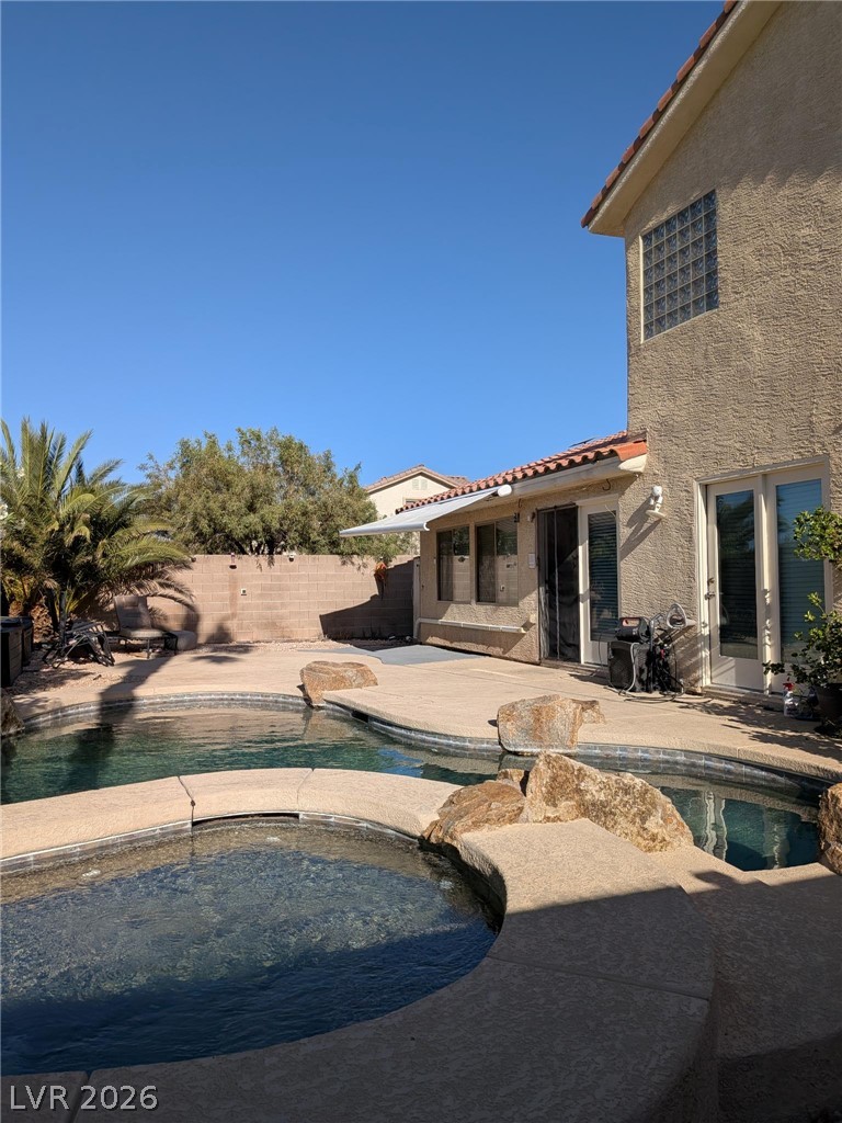 7608 Stray Horse Avenue — photo