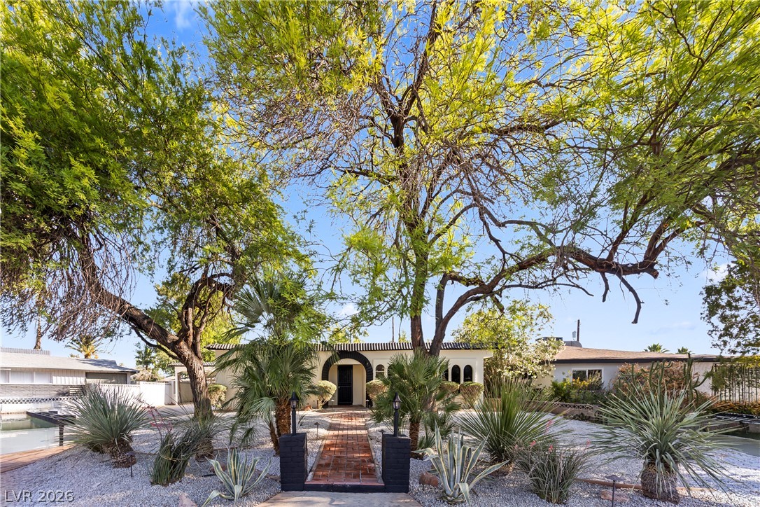 4444 Denia Circle — photo