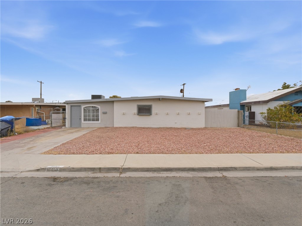5132 Hallet Drive — photo