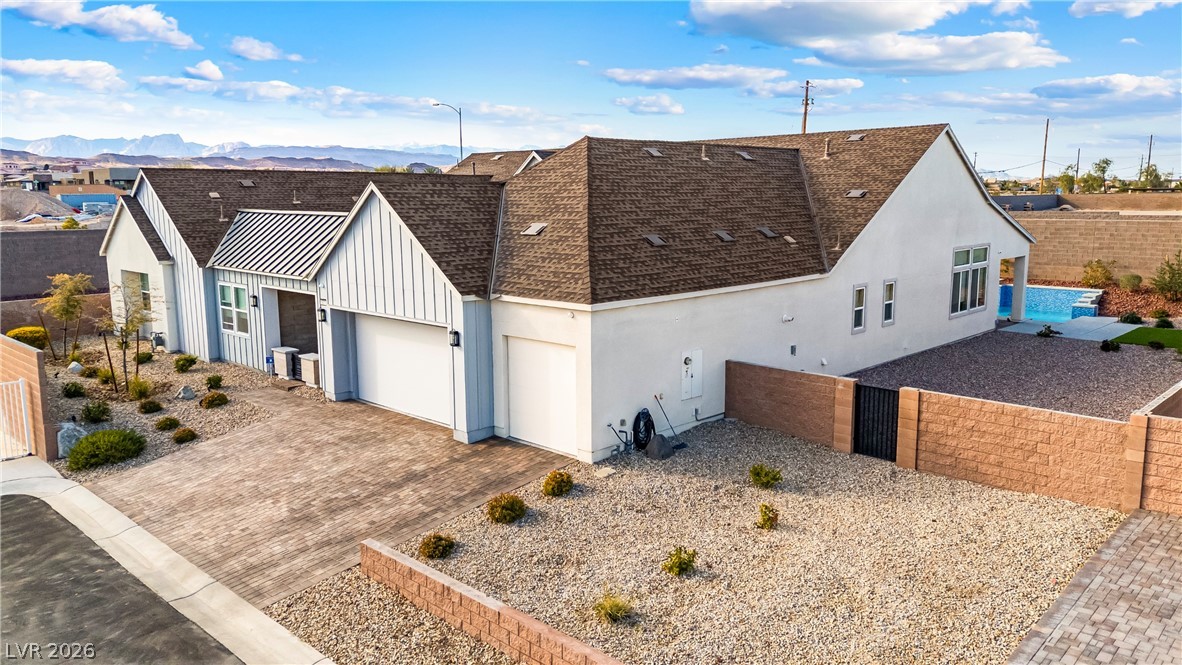 8811 Italian Trotter Court — photo