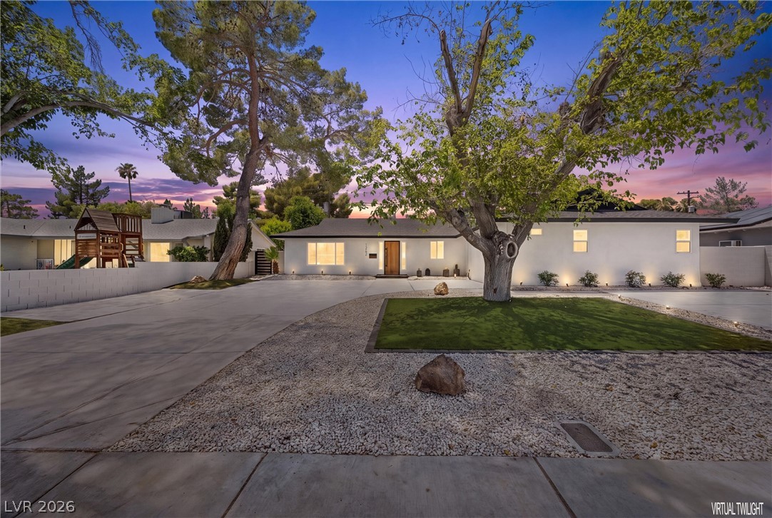 1242 Campbell Drive — photo