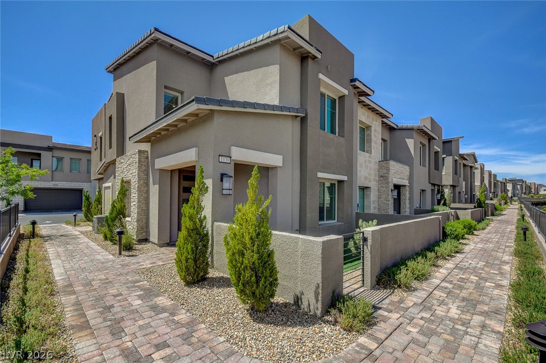 600 North Carriage Hill Drive 1039 — photo