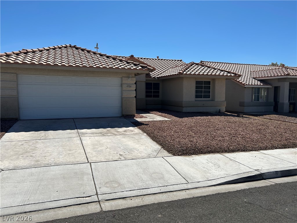 4934 Hunters Run Drive — photo