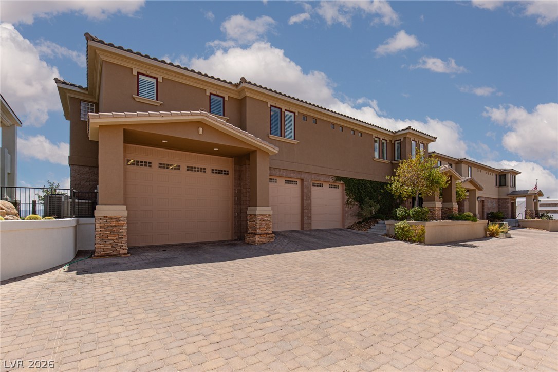 1321 Red Baron Lane — photo