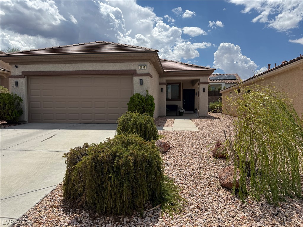 2851 Sapphire Desert Drive — photo