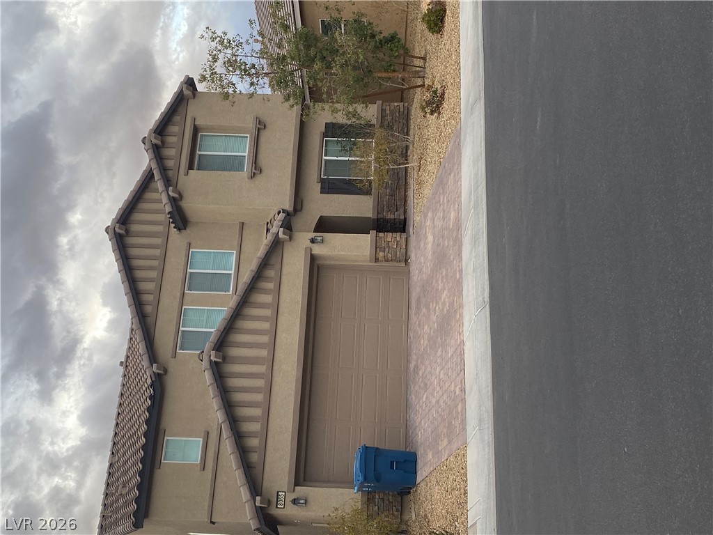 8065 Ancient Oaks Avenue — photo