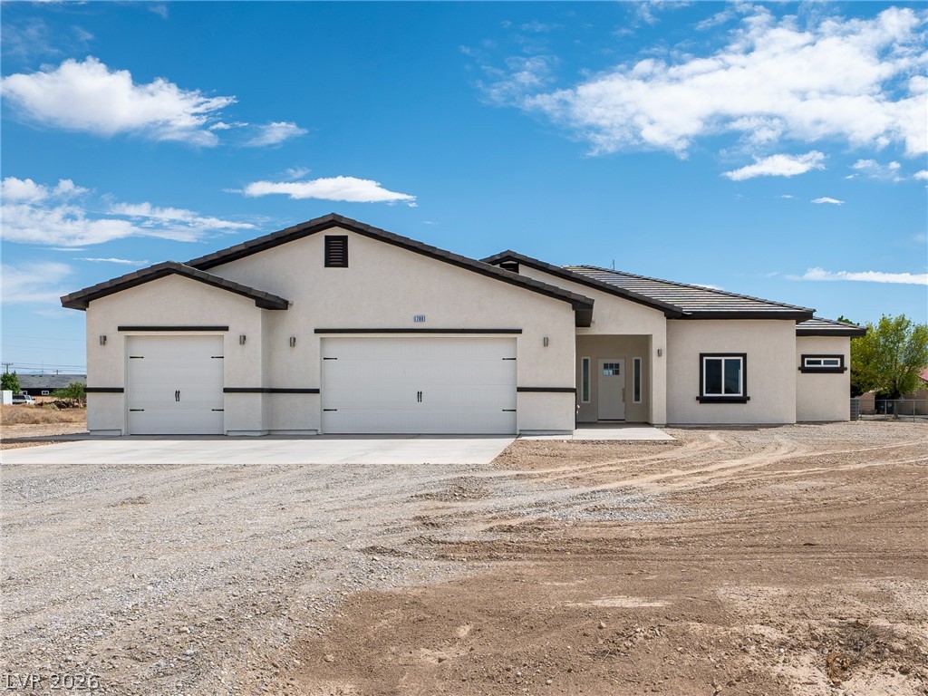 2641 West Carnation Way — photo