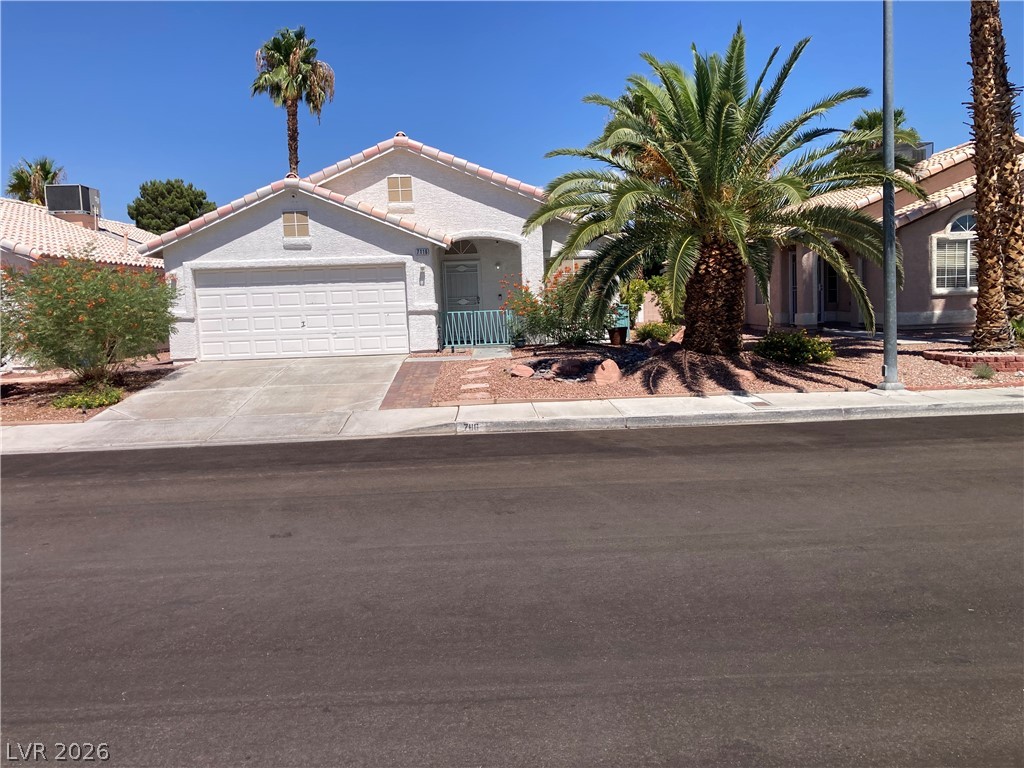 7116 Golden Desert Avenue — photo