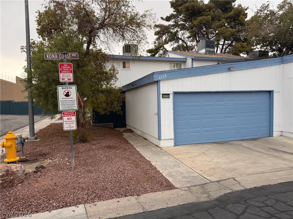 4228 Kona Coast Way — photo