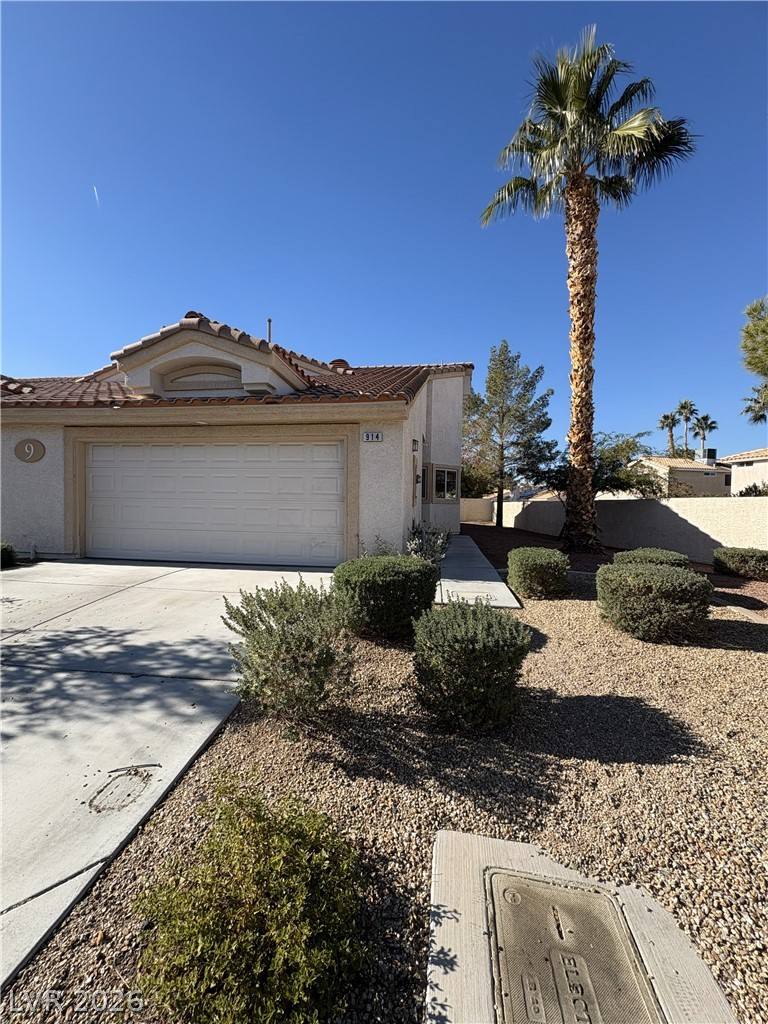 855 North Stephanie Street 914 — photo