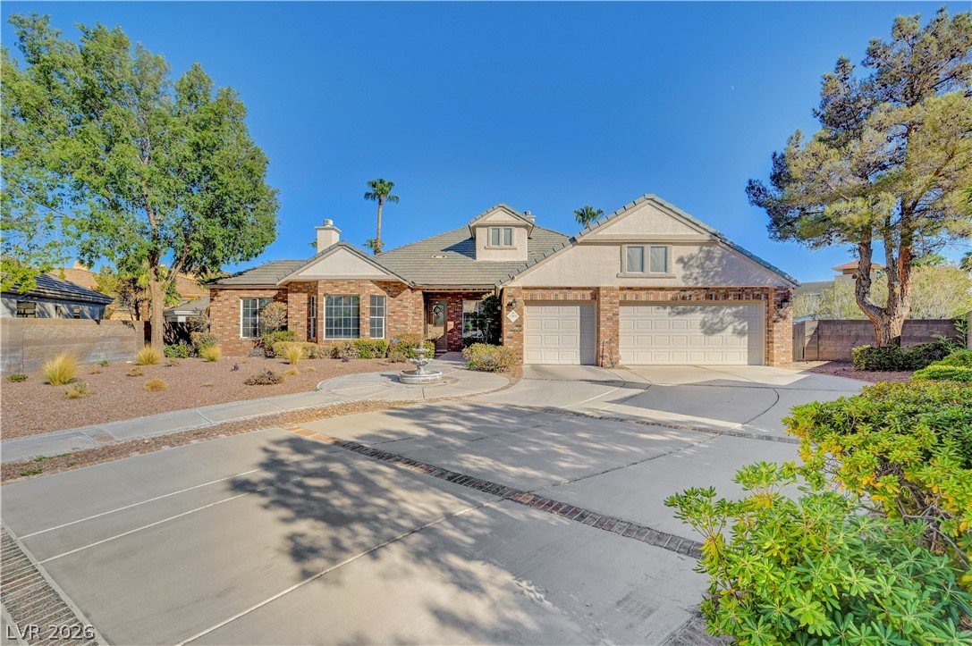 2308 Trident Maple Street — photo