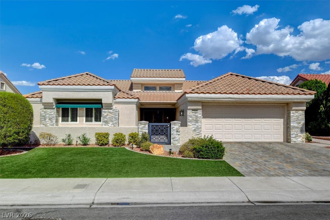 2900 Golfside Drive — photo