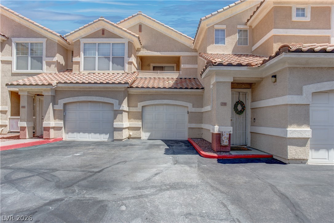 5855 Valley Drive 1077 — photo