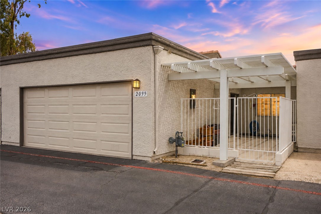 2099 Pebble Creek Lane — photo