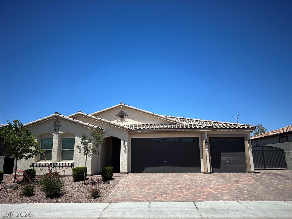 1546 Bryce Canyon Street — photo