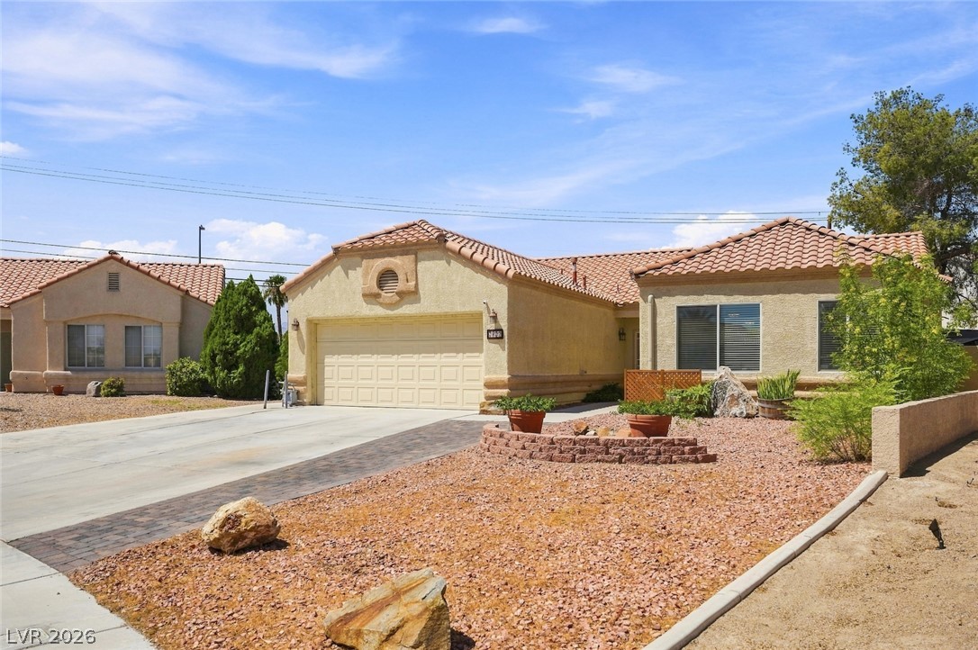 3837 Pipeline Street — photo