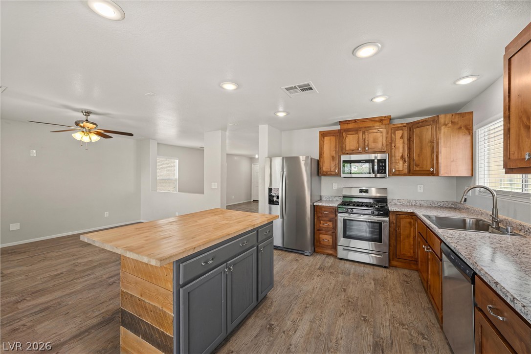 5304 Country Retreat Court — photo