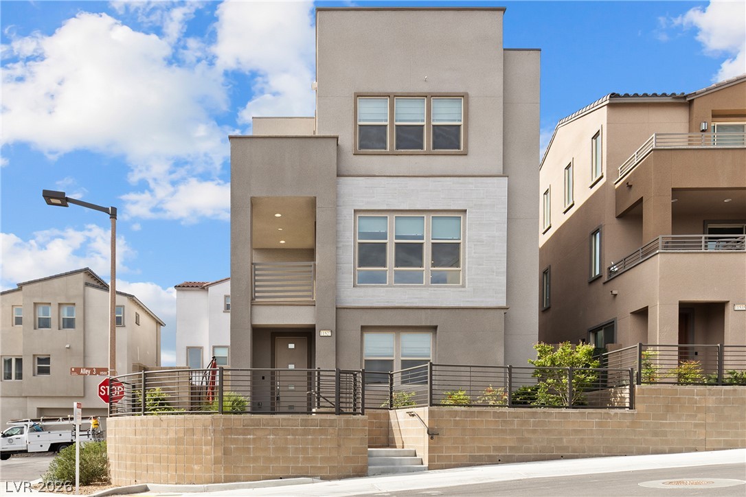 11527 Hawking Avenue — photo