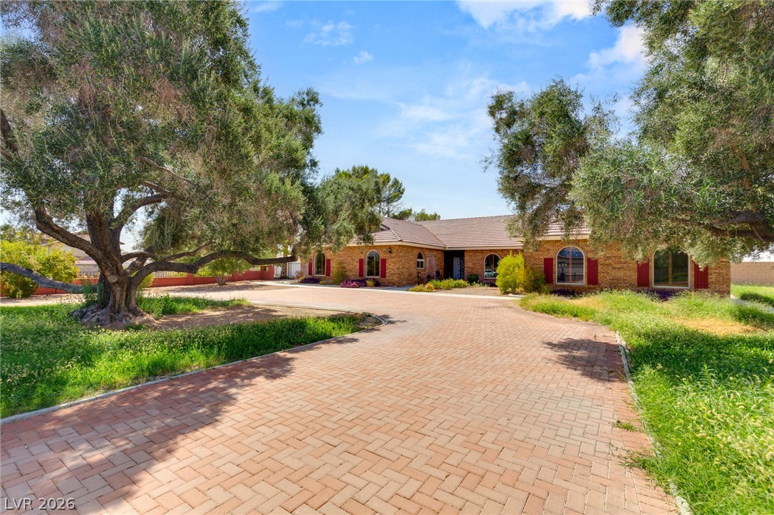 8385 West La Madre Way — photo