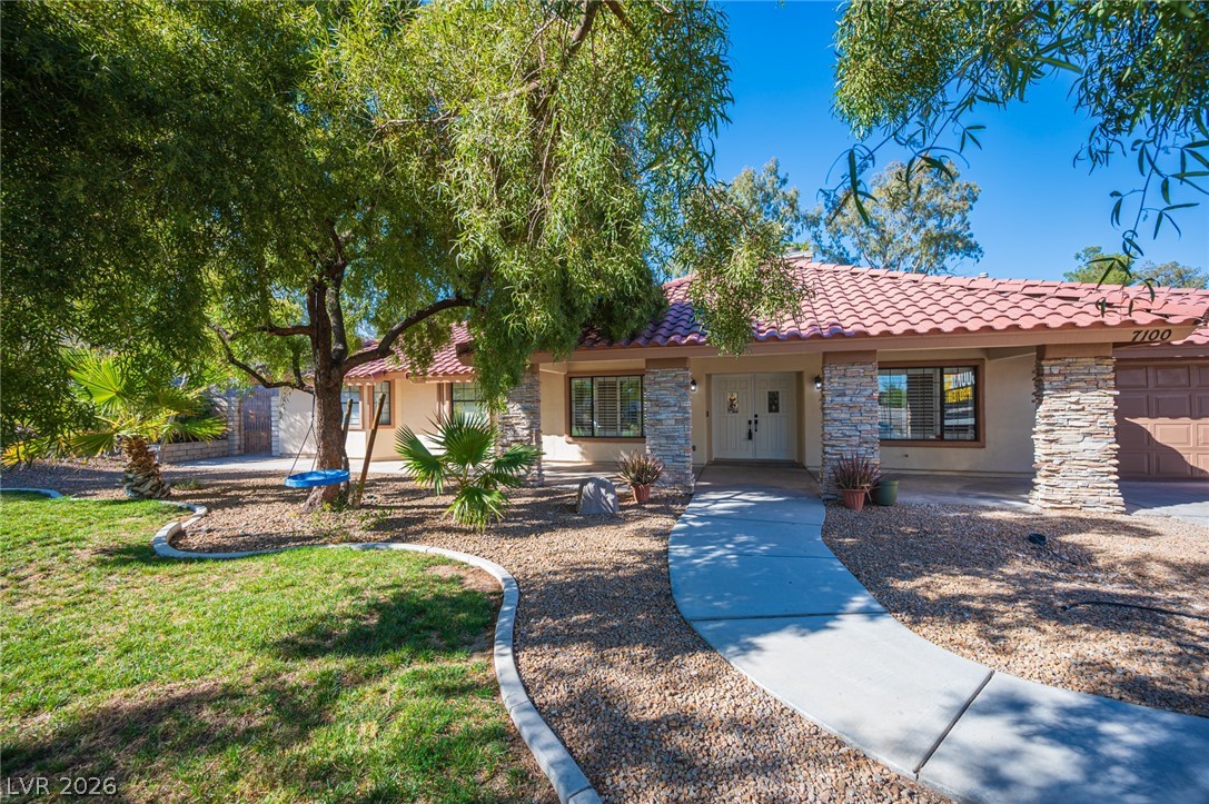 7100 King Solomons Court — photo