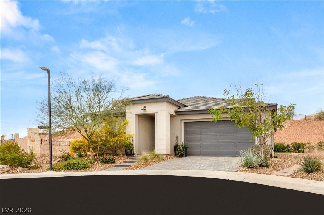 6 Sun Lily Lane — photo
