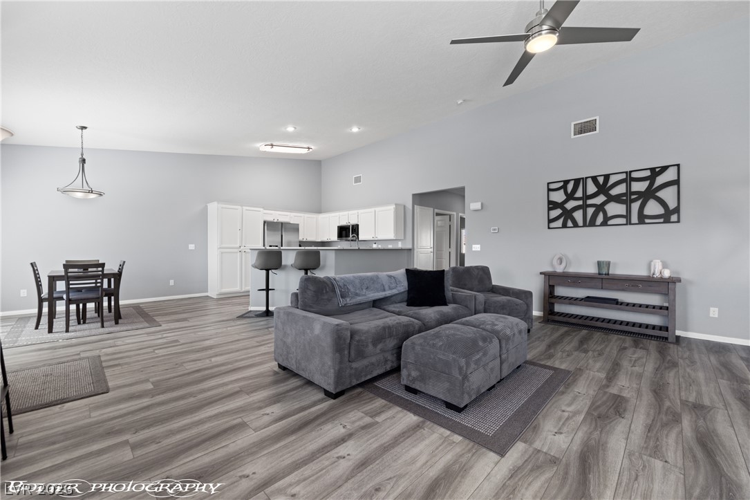 517 West Mesquite Boulevard 324 — photo
